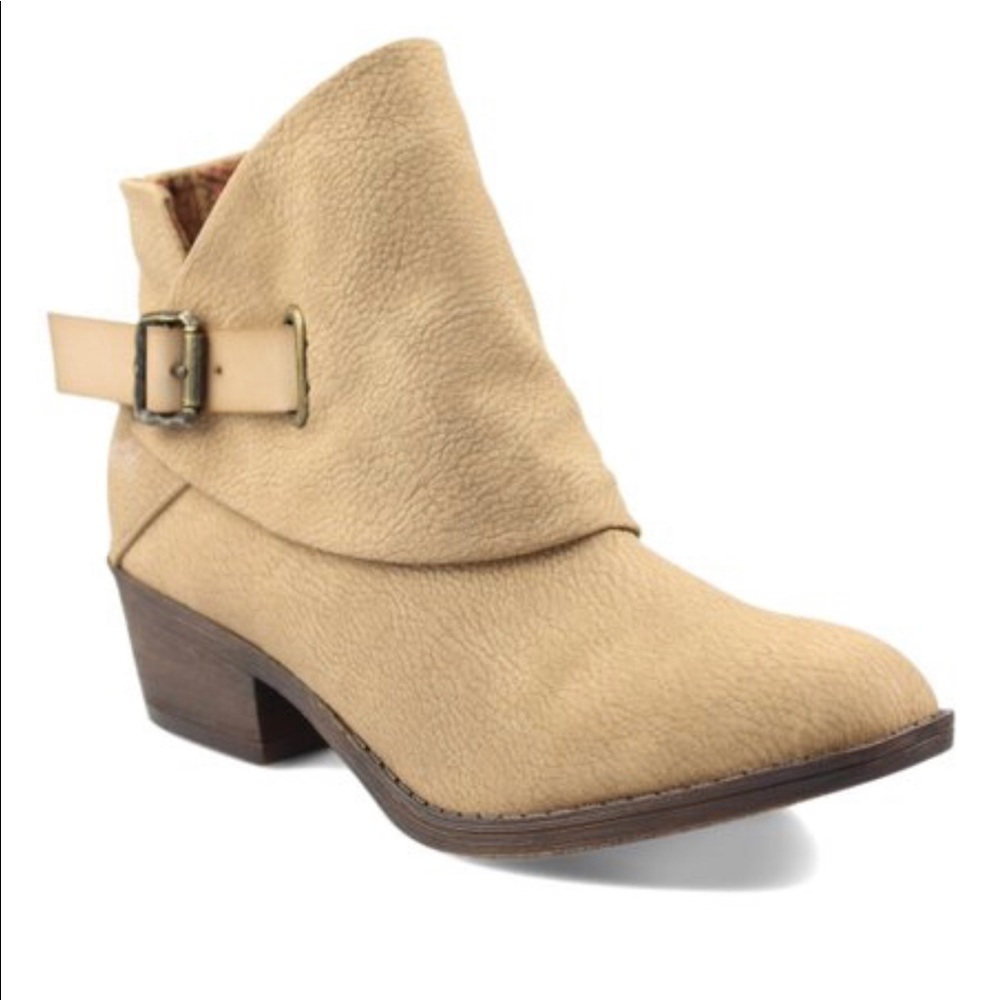 BlowFish Sill Sand Colored boot